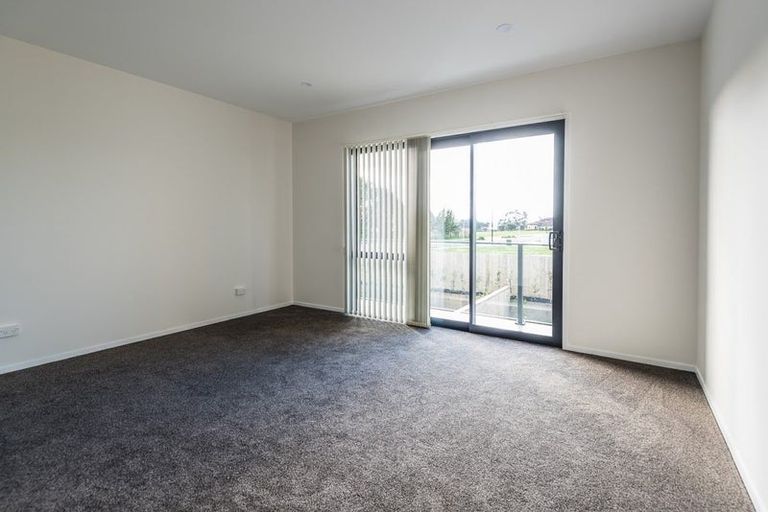 Photo of property in 59 Hayfield Way, Karaka, Papakura, 2113