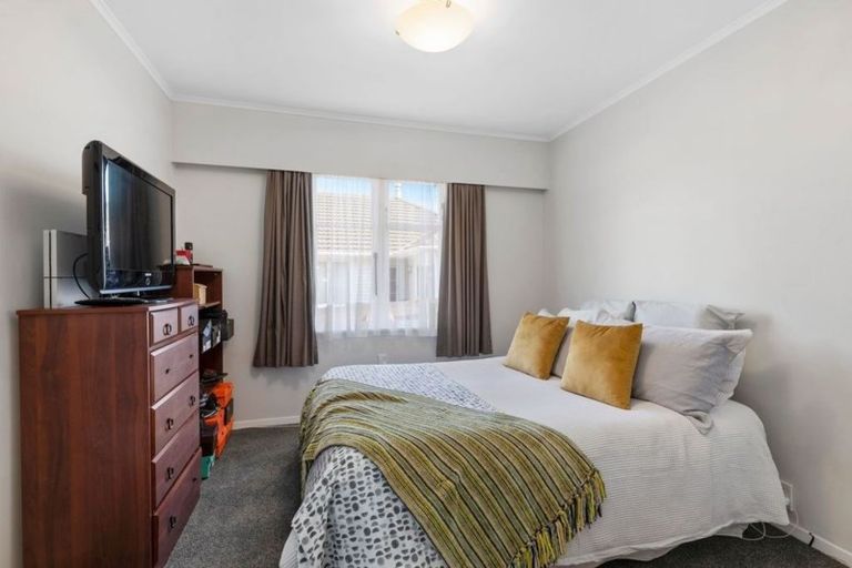 Photo of property in 11 Ruthven Road, Wainuiomata, Lower Hutt, 5014