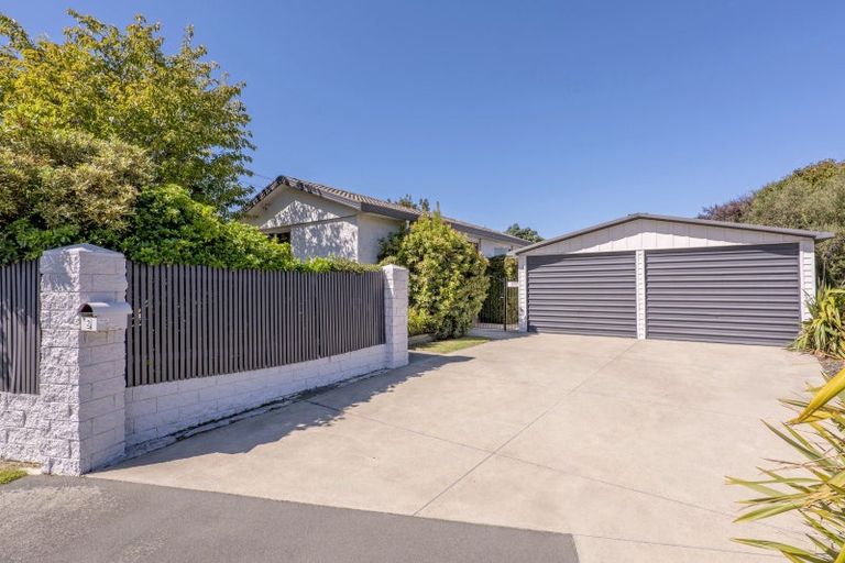 Photo of property in 2 Zenith Place, Hei Hei, Christchurch, 8042