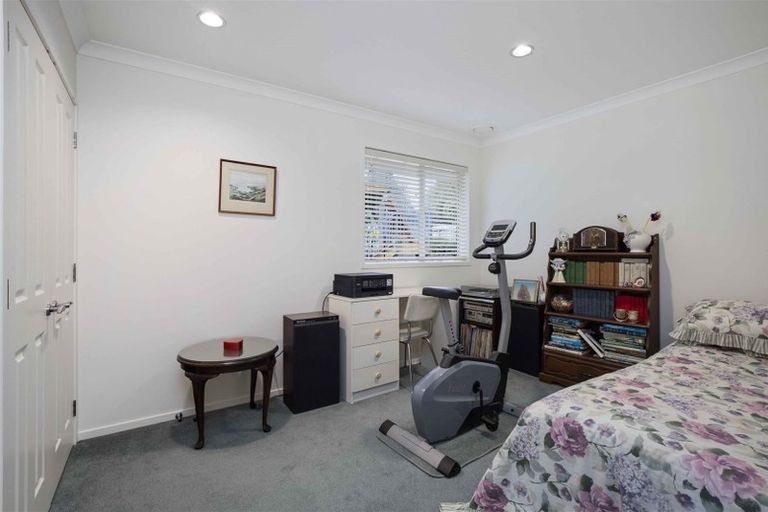 Photo of property in 114g Sandspit Road, Waiuku, 2123