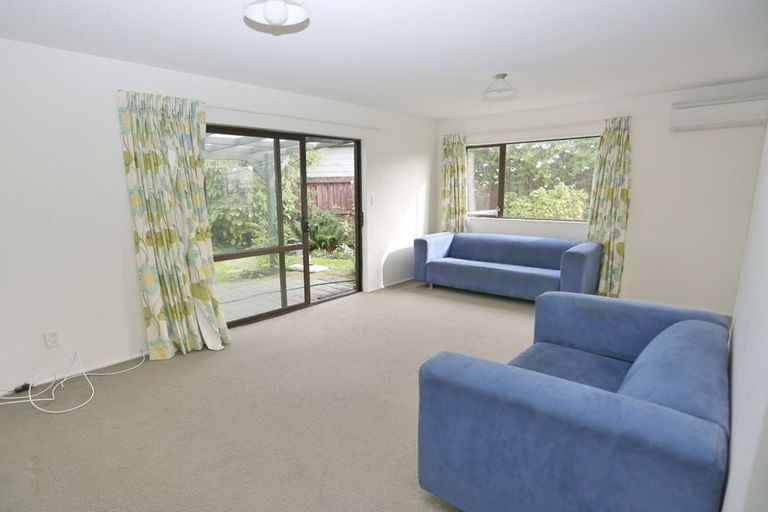 Photo of property in 36 Pitcairn Crescent, Bryndwr, Christchurch, 8053