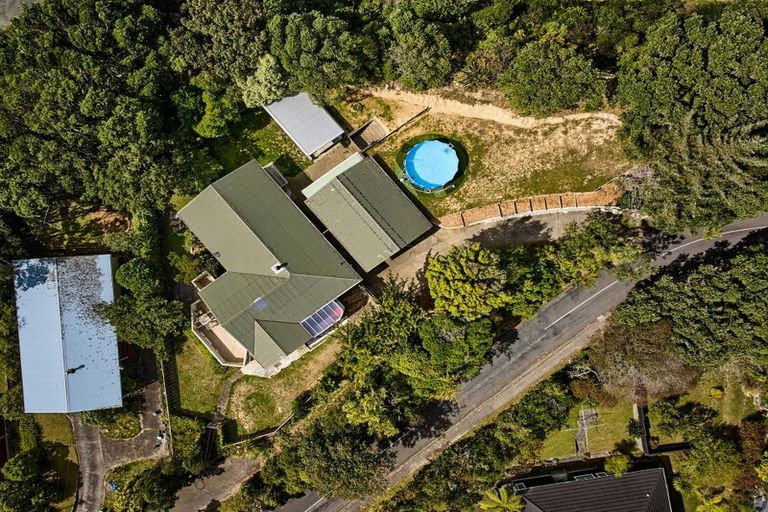 Photo of property in 6 Mayfair Place, Tawa, Wellington, 5028
