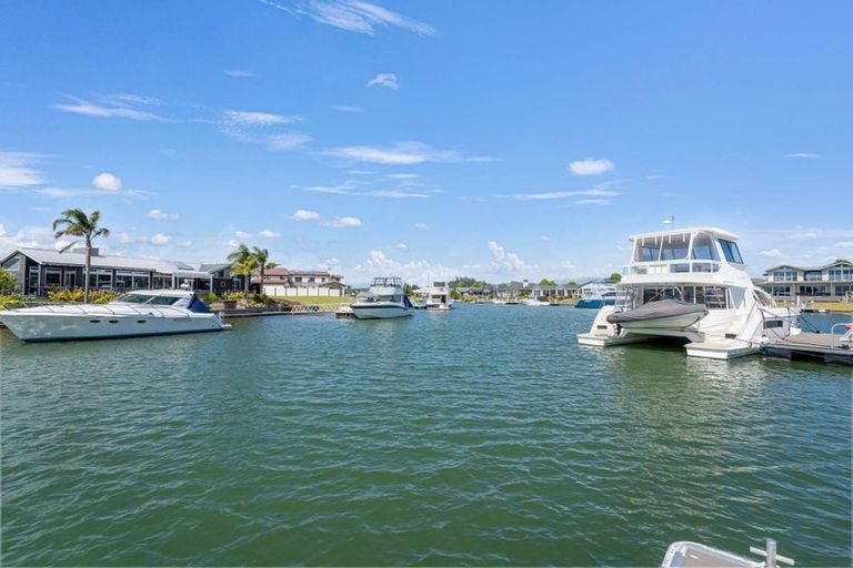 Photo of property in 14 Mermaid Place, Whitianga, 3510