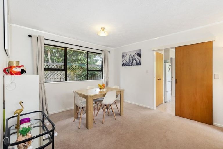 Photo of property in 7f1 Tawa Street, Tawa, Wellington, 5028