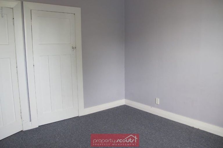 Photo of property in 37 Macandrew Road, South Dunedin, Dunedin, 9012
