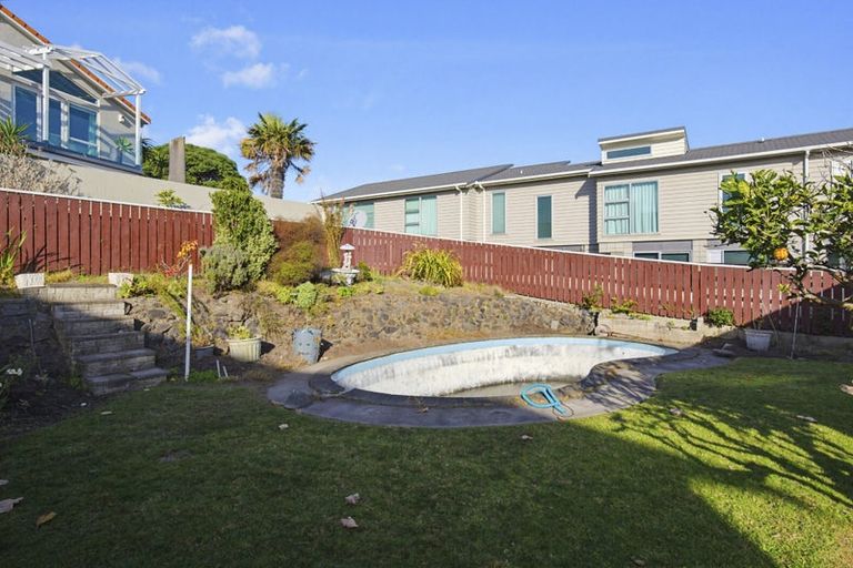 Photo of property in 5 Marine Parade, Paraparaumu Beach, Paraparaumu, 5032