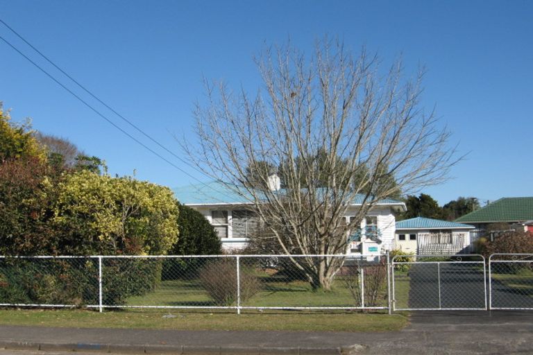 Photo of property in 13 Maurice Street, Papakura, 2110
