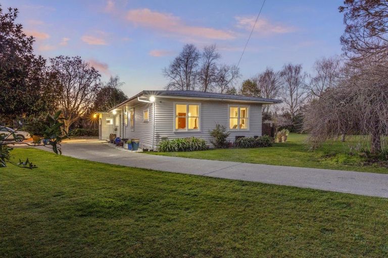Photo of property in 154 Main Road, Levin, 5510