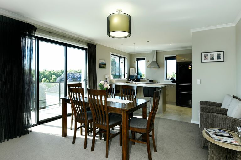 Photo of property in 31 Kendall View, Stoke, Nelson, 7011