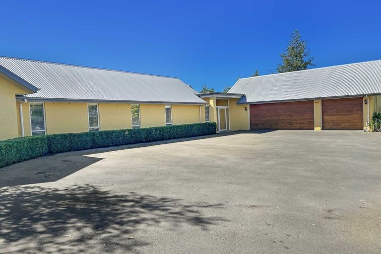 Photo of property in 8 Highland Brae, Prebbleton, 7604