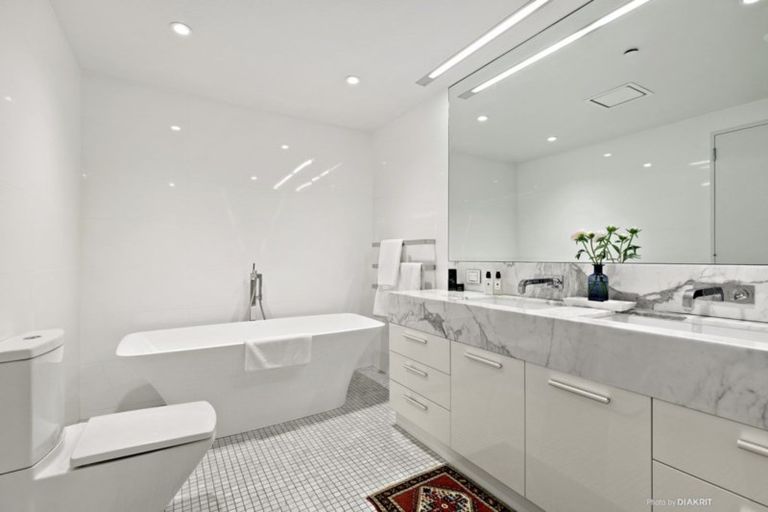 Photo of property in 150u5 Oriental Parade, Oriental Bay, Wellington, 6011