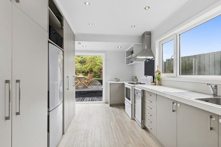Photo of property in 17 Garfield Street, Brooklyn, Wellington, 6021