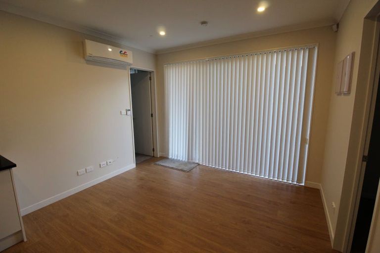 Photo of property in 17 Grove Way, Riverhead, 0820