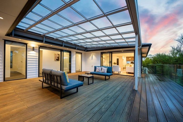 Photo of property in 7 Kaimai Avenue, Massey, Auckland, 0614