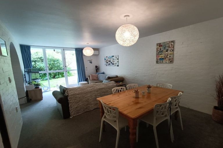 Photo of property in 141c Churton Drive, Churton Park, Wellington, 6037