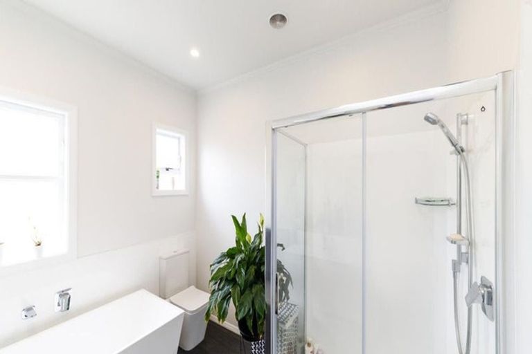 Photo of property in 20 East Street, Terrace End, Palmerston North, 4410