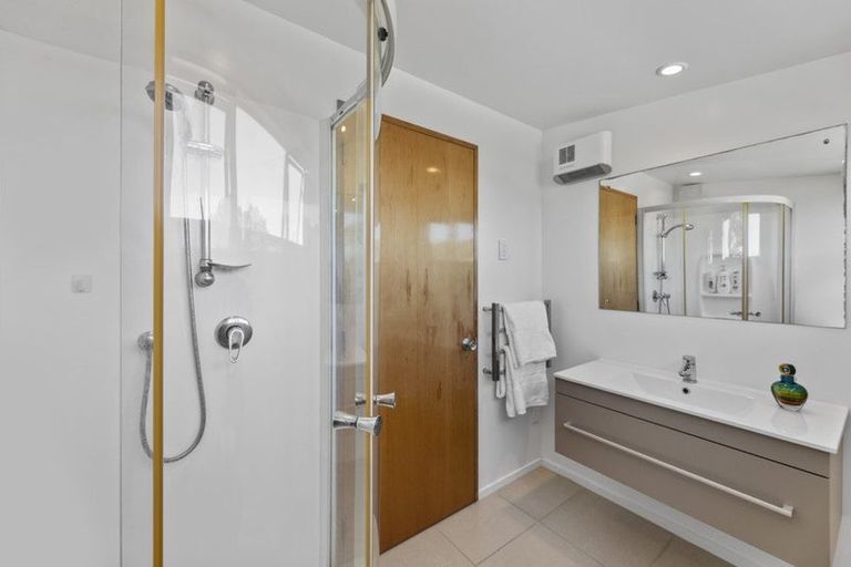Photo of property in 113 Easther Crescent, Kew, Dunedin, 9012