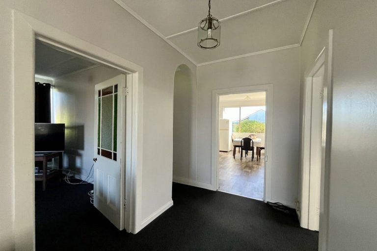 Photo of property in 14 Queen Street, Westport, 7825