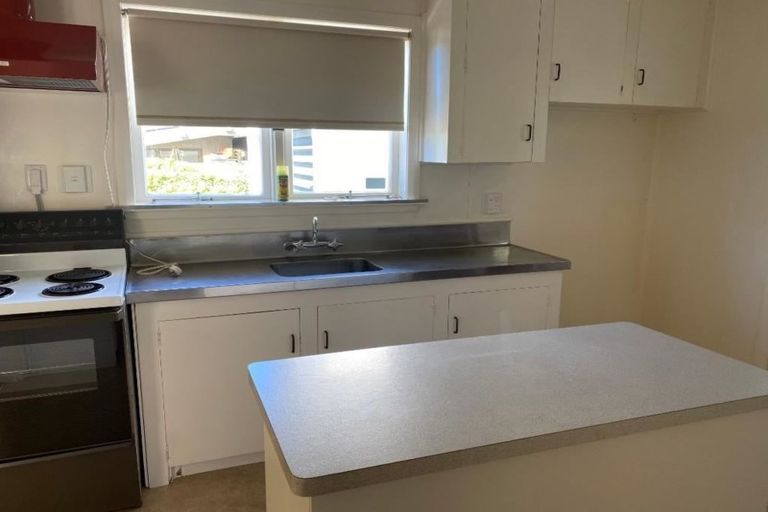 Photo of property in 42 Charles Street, Westshore, Napier, 4110