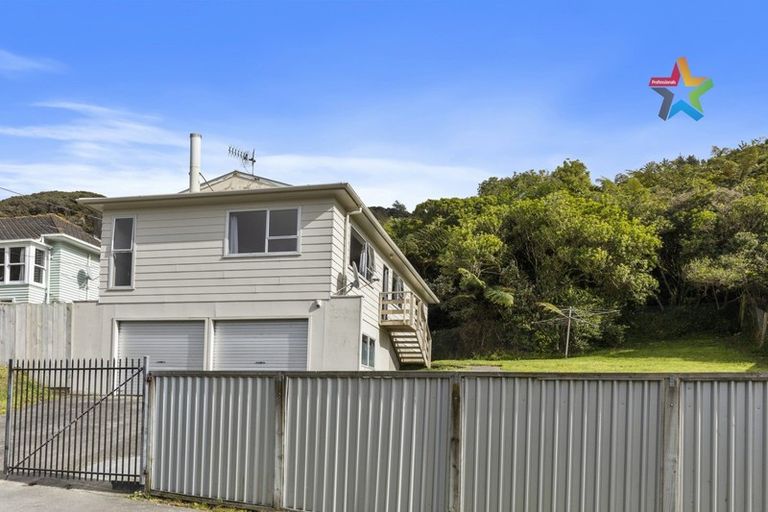 Photo of property in 61 Judd Crescent, Naenae, Lower Hutt, 5011