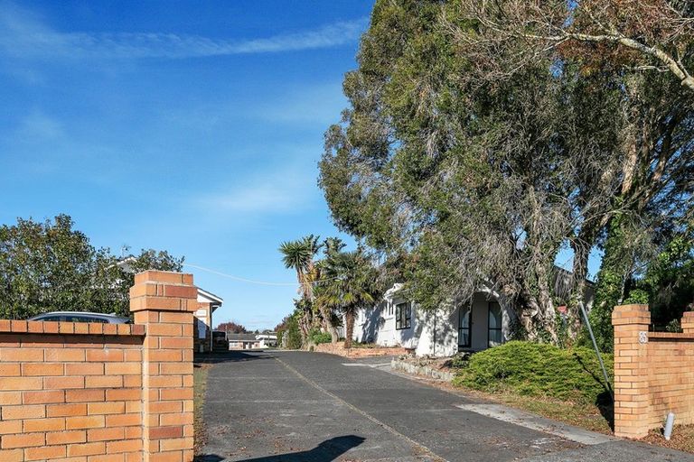 Photo of property in 21/85 Edmonton Road, Henderson, Auckland, 0612
