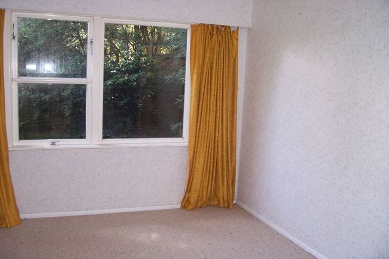 Photo of property in 32 Woodvale Grove, Fairfield, Lower Hutt, 5011