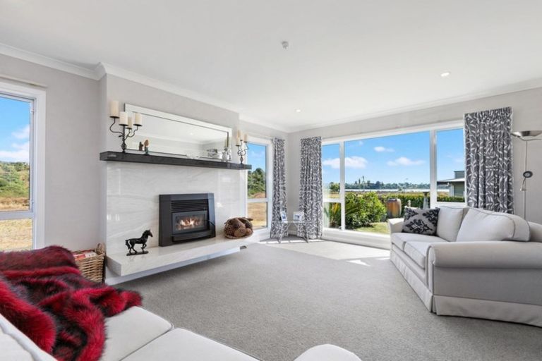 Photo of property in 1 Kirkhill Close, Bethlehem, Tauranga, 3110