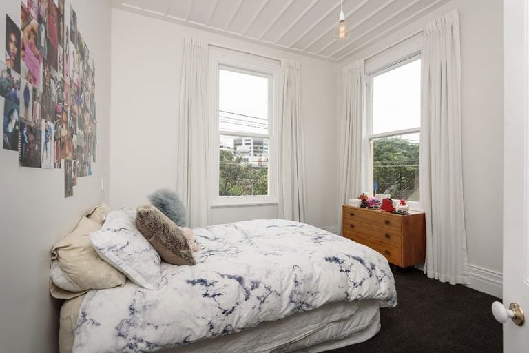 Photo of property in 132 Tinakori Road, Thorndon, Wellington, 6011