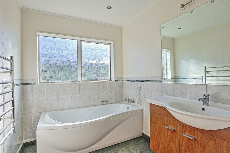 Photo of property in 1/10 Nicholas Street, Taradale, Napier, 4112