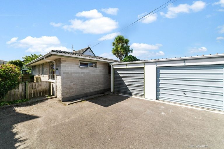 Photo of property in 8b Cargill Street, Karori, Wellington, 6012