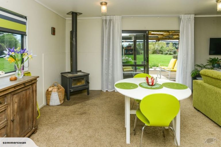 Photo of property in 33 Kyle Road, Waipukurau, 4281