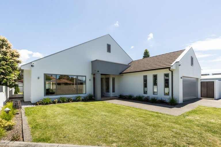 Photo of property in 25a Hetley Crescent, Taradale, Napier, 4112