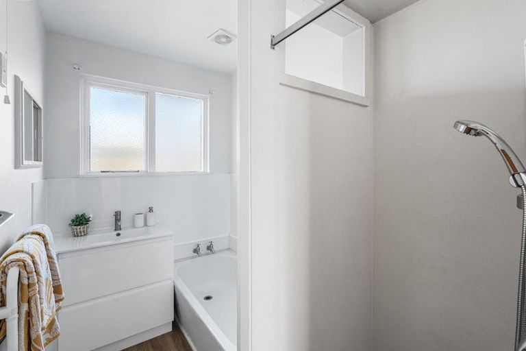 Photo of property in 3 Oban Place, Woolston, Christchurch, 8062