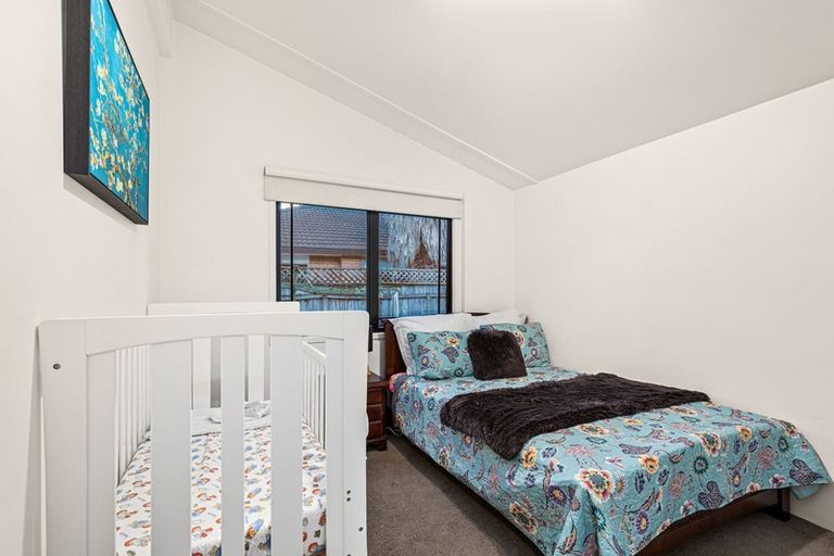 Photo of property in 19 Clover Drive, Henderson, Auckland, 0610