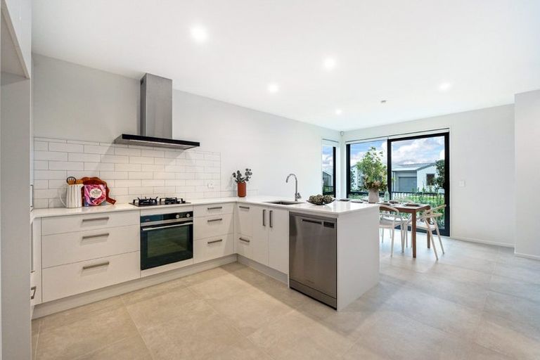 Photo of property in 3 Ngakoro Road, Karaka, Papakura, 2113