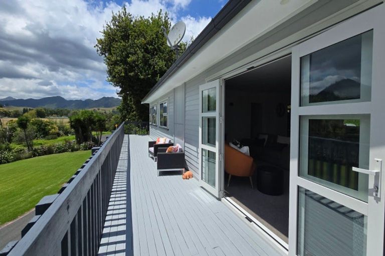 Photo of property in Cotswold Cottage B & B, 46 Maramarahi Road, Thames, 3578