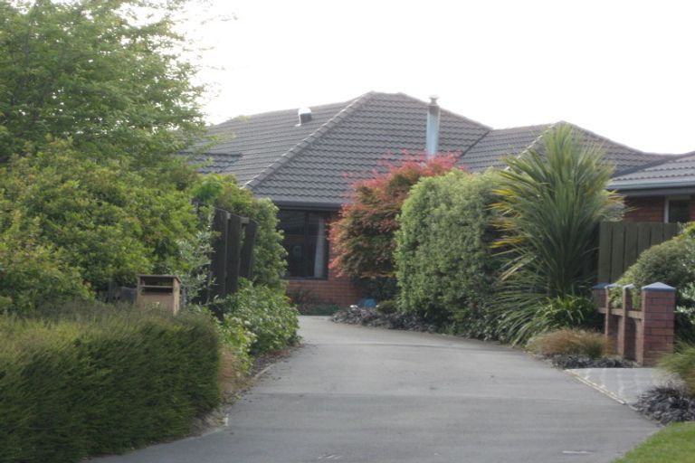 Photo of property in 17 Melford Close, Rangiora, 7400