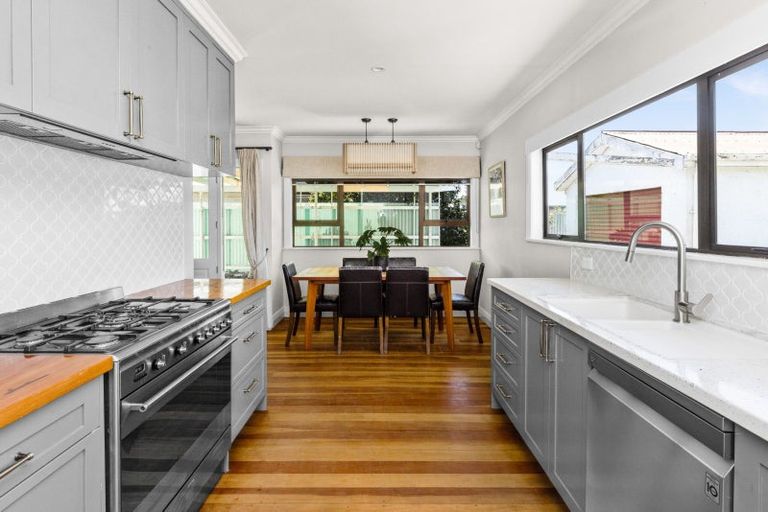 Photo of property in 50 Harpham Street, Taradale, Napier, 4112