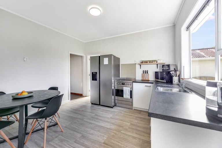 Photo of property in 16 Marire Avenue, Frankton, Hamilton, 3204