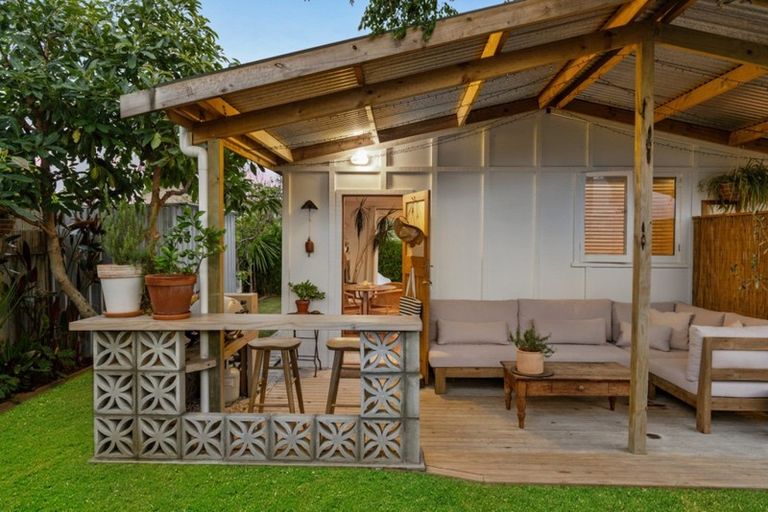 Photo of property in 105 Bell Street, Whangamata, 3620