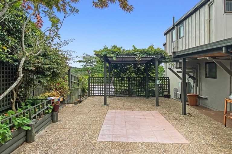 Photo of property in 29 Hebe Place, Birkenhead, Auckland, 0626
