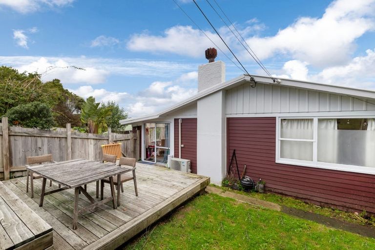 Photo of property in 522 Beach Road, Murrays Bay, Auckland, 0630