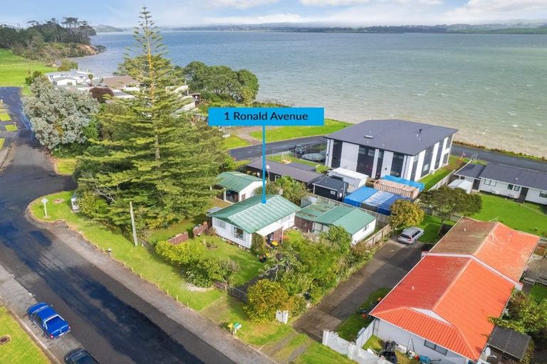 Photo of property in 1 Ronald Avenue, Glenbrook, Waiuku, 2681