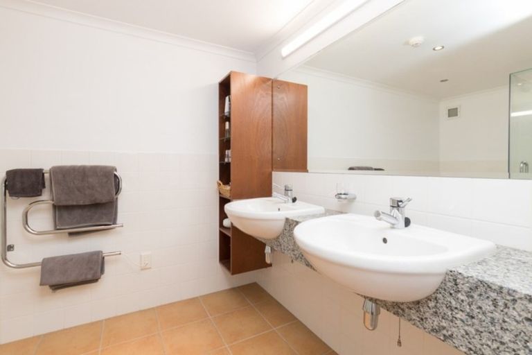 Photo of property in 309/178 Marine Parade, Mount Maunganui, 3116