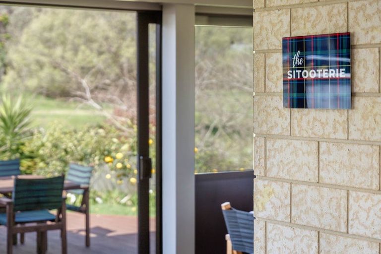 Photo of property in 38 Titoki Road, Waikanae Beach, Waikanae, 5036