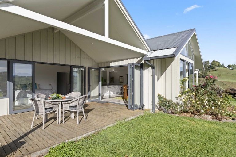 Photo of property in 2428 Hunua Road, Hunua, Papakura, 2583