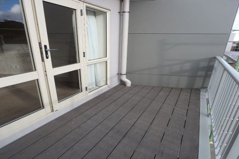 Photo of property in Luxford Villas, 314/72u Herald Street, Berhampore, Wellington, 6023