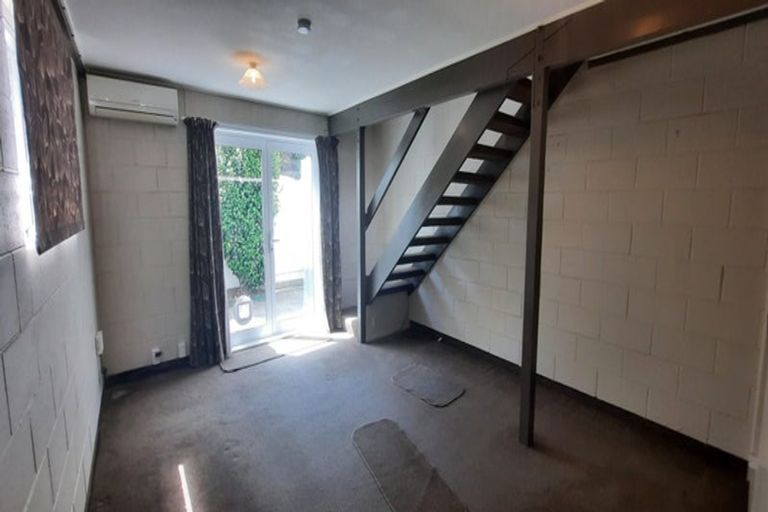 Photo of property in Paddington Apartments, 15u5 Mckinley Crescent, Brooklyn, Wellington, 6021