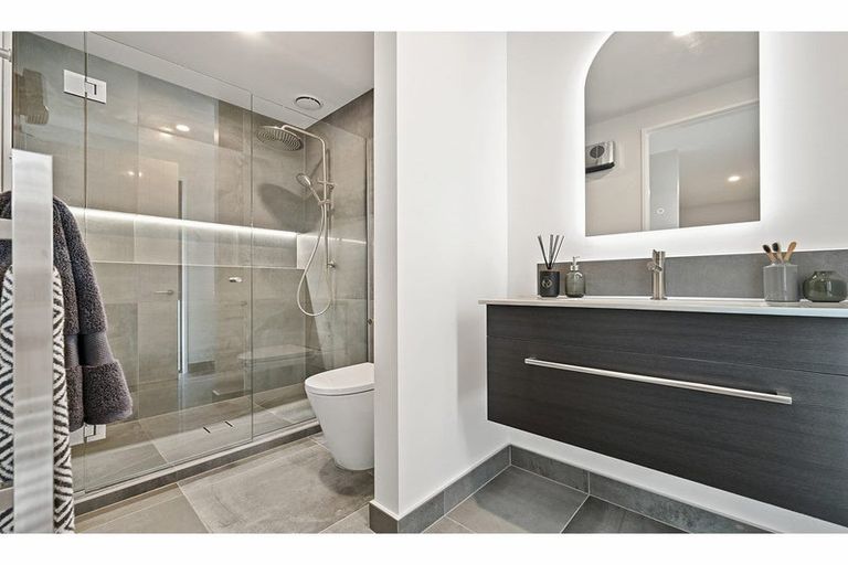 Photo of property in 2 Mccahon Drive, Rangiora, 7400