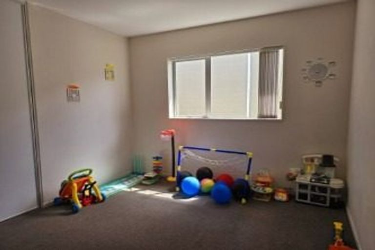 Photo of property in 11 Pipipi Crescent, Takanini, 2112